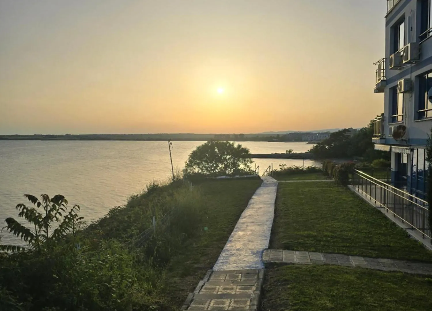 Pomorie Paradise Blue Bay 0*,